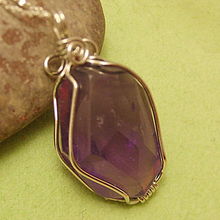 禾場天然A貨翡翠精品吊墜·菊花臺 一石一世界，一玉一人生